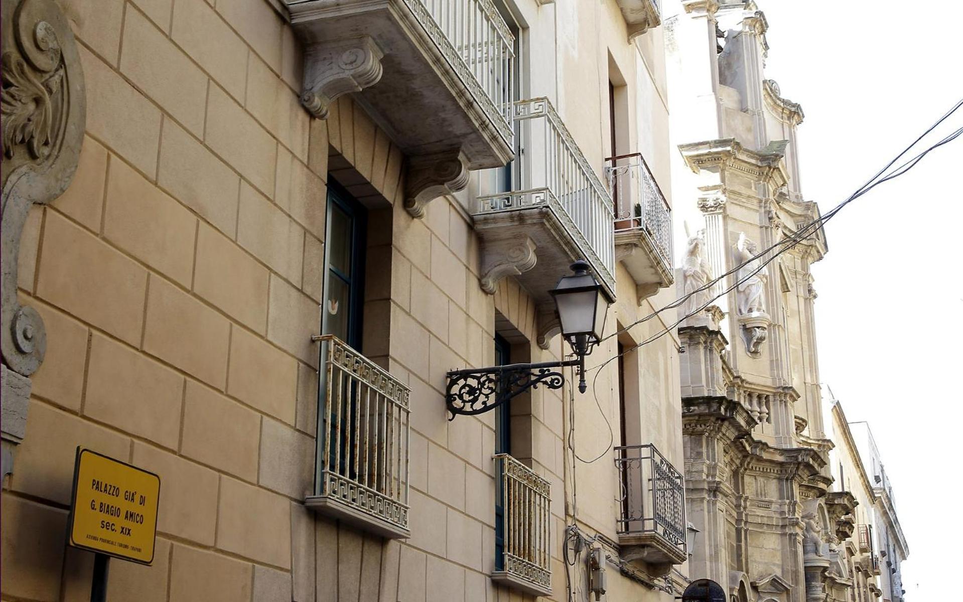 Appartamento Alla Corte Dei Misteri Trapani Extérieur photo
